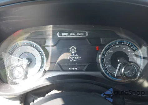 2019 Ram 1500 Limited 4X4 5'7 Box z USA, uszkodzony, nr VIN 1C6SRFHT6KN640324